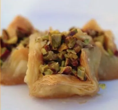 Baklava-Bündel mit Pistazien